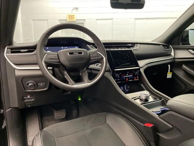 2025 Jeep Grand Cherokee L Altitude X 4x2