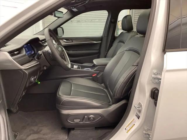 2025 Jeep Grand Cherokee L Limited 4x2