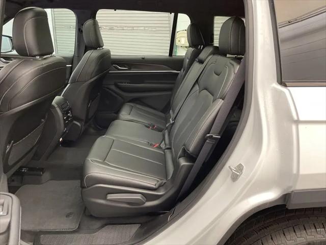 2025 Jeep Grand Cherokee L Limited 4x2