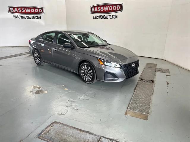 2024 Nissan Altima SV FWD