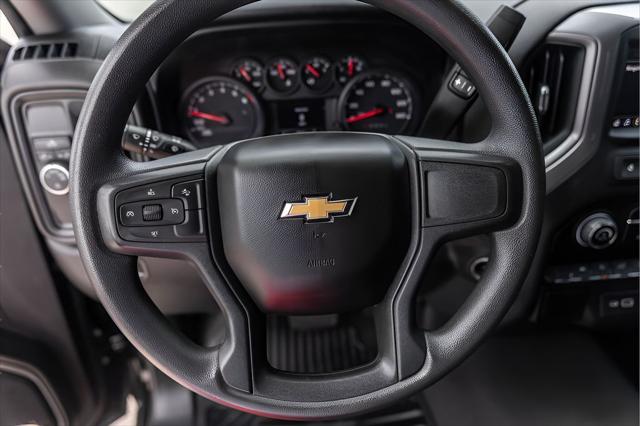 2023 Chevrolet Silverado 1500 2WD Crew Cab Short Bed Custom