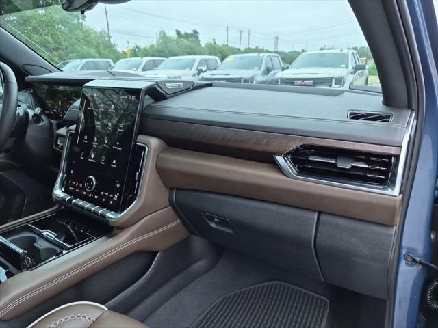 2025 GMC Yukon 4WD Denali Ultimate