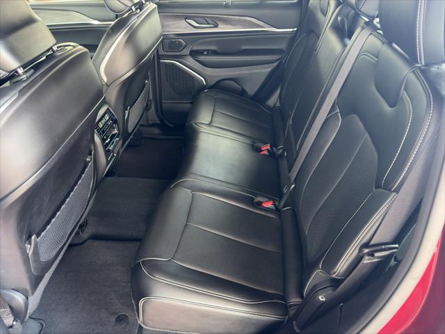 2023 Jeep Grand Cherokee Overland 4x4