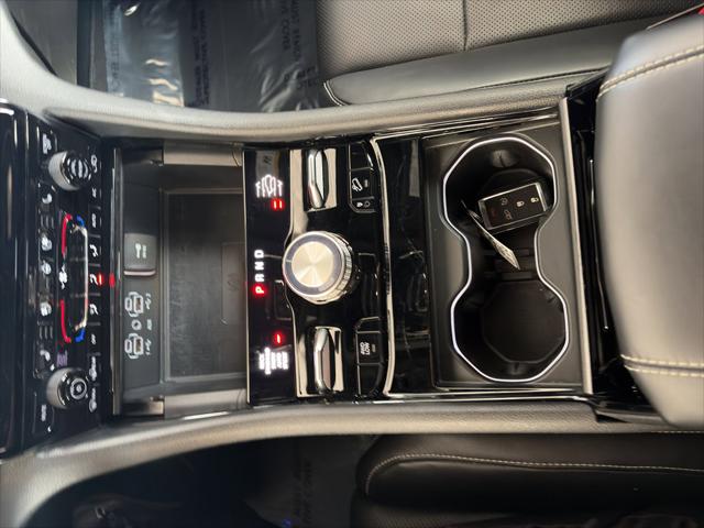 2023 Jeep Grand Cherokee Overland 4x4