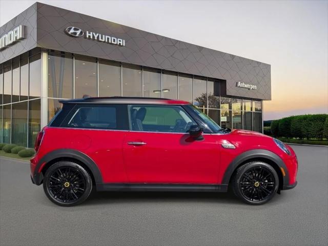 2023 Mini SE Hardtop Cooper