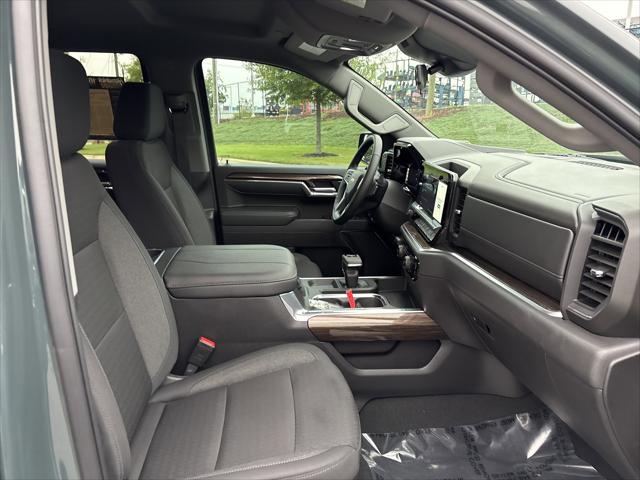 2026 Chevrolet Silverado 1500 4WD Crew Cab Standard Bed LT