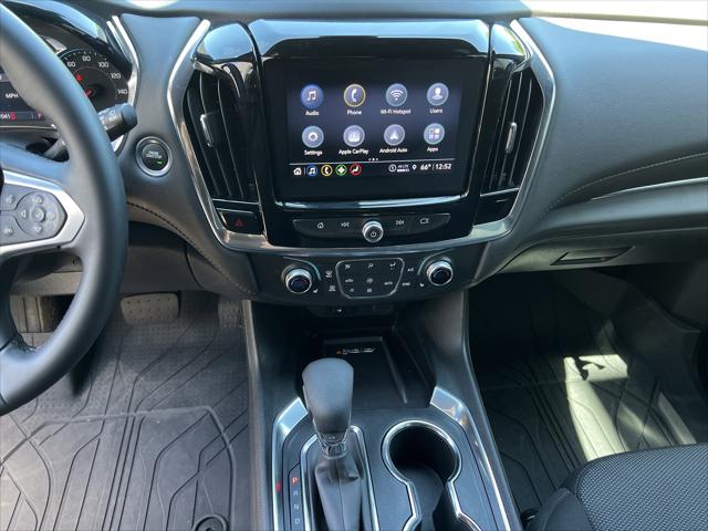 2023 Chevrolet Traverse FWD LT Cloth