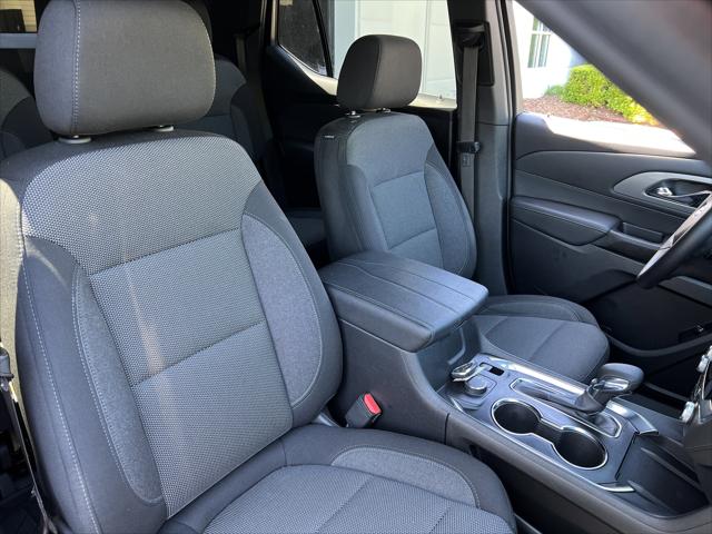 2023 Chevrolet Traverse FWD LT Cloth