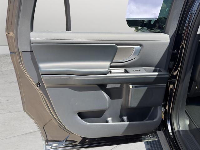 2025 Ford Expedition Platinum MAX