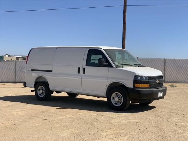 2026 Chevrolet Express Cargo Van 2500 Regular Wheelbase, WT, RWD