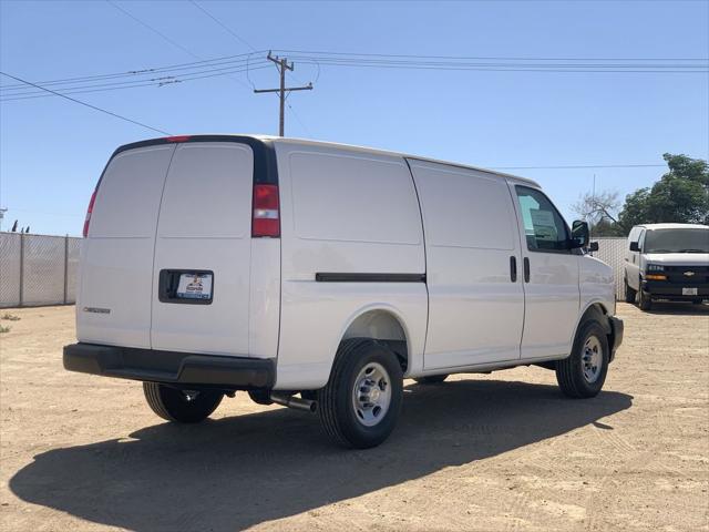 2026 Chevrolet Express Cargo Van 2500 Regular Wheelbase, WT, RWD