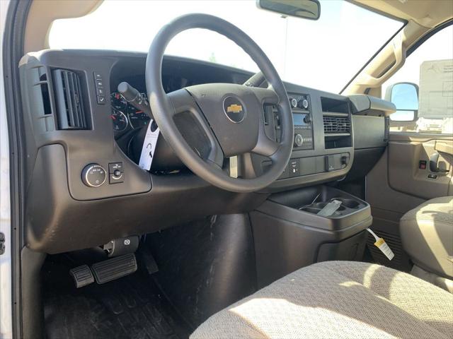 2026 Chevrolet Express Cargo Van 2500 Regular Wheelbase, WT, RWD