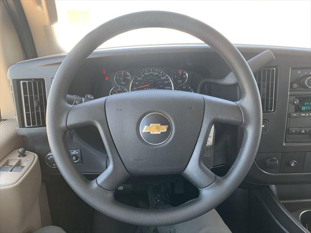 2026 Chevrolet Express Cargo Van 2500 Regular Wheelbase, WT, RWD
