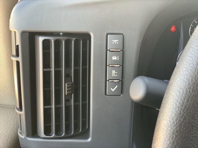 2026 Chevrolet Express Cargo Van 2500 Regular Wheelbase, WT, RWD