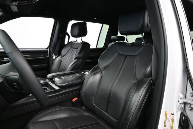 2022 Jeep Wagoneer Series III 4x2