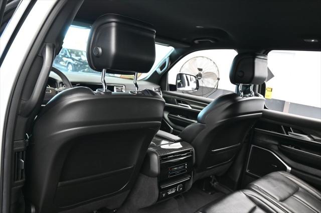 2022 Jeep Wagoneer Series III 4x2