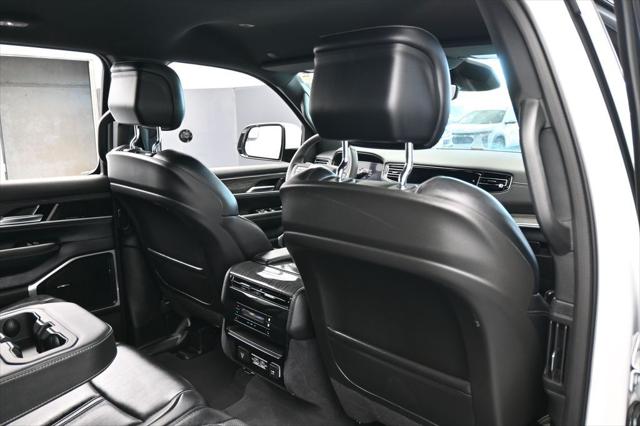 2022 Jeep Wagoneer Series III 4x2