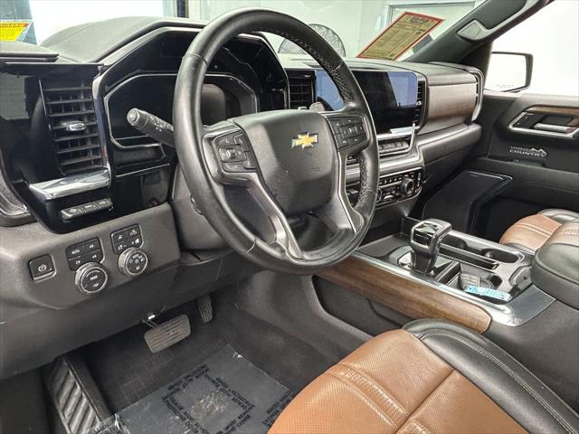 2023 Chevrolet Silverado 1500 4WD Crew Cab Short Bed High Country