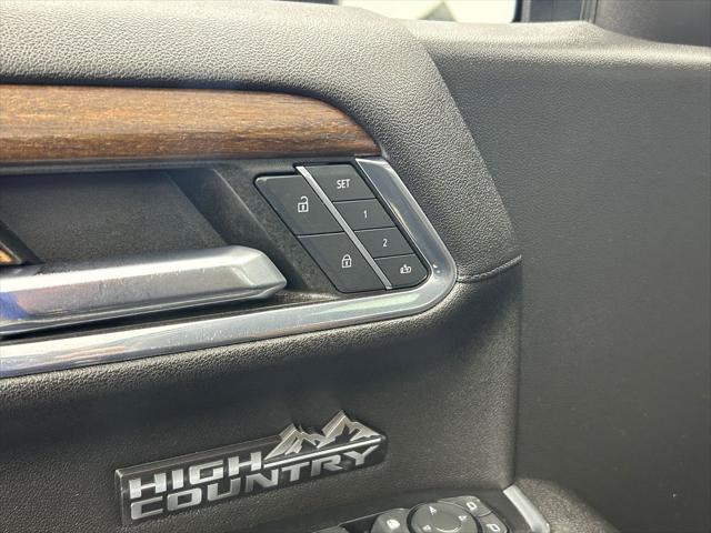 2023 Chevrolet Silverado 1500 4WD Crew Cab Short Bed High Country