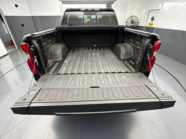 2023 Chevrolet Silverado 1500 4WD Crew Cab Short Bed High Country