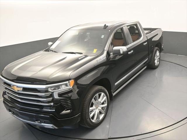 2023 Chevrolet Silverado 1500 4WD Crew Cab Short Bed High Country