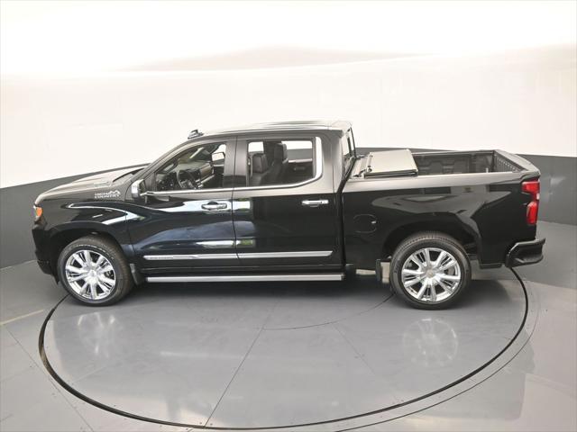2023 Chevrolet Silverado 1500 4WD Crew Cab Short Bed High Country