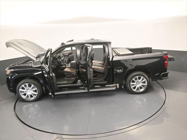 2023 Chevrolet Silverado 1500 4WD Crew Cab Short Bed High Country