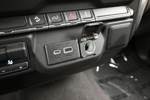 2021 Chevrolet Silverado 1500 4WD Crew Cab Short Bed Custom Trail Boss