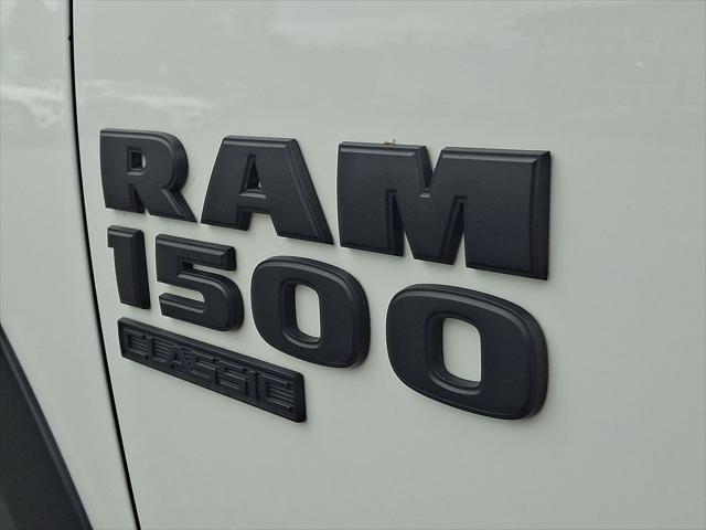 2023 Ram 1500 Classic Warlock Quad Cab 4x4 6'4" Box