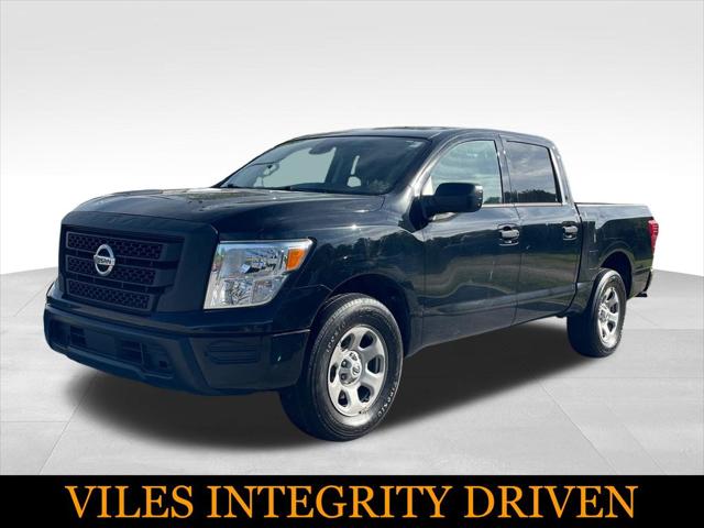 2022 Nissan Titan Crew Cab S 4x4