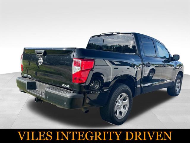 2022 Nissan Titan Crew Cab S 4x4