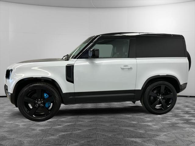 2022 Land Rover Defender 90 V8