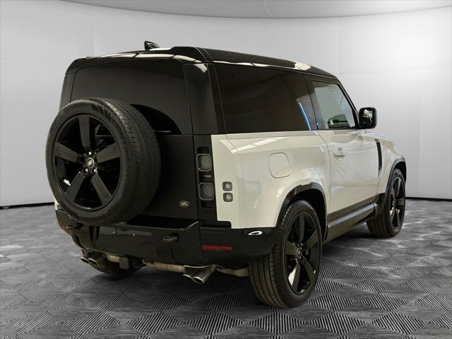 2022 Land Rover Defender 90 V8