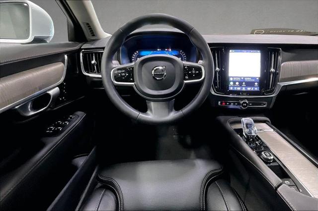2023 Volvo S90 B6 Ultimate