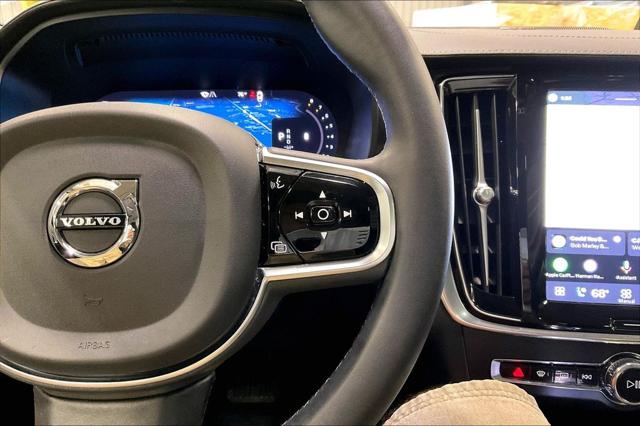 2023 Volvo S90 B6 Ultimate