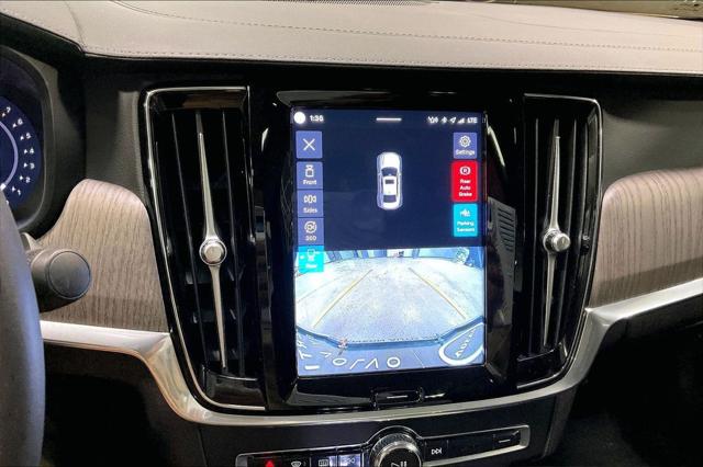 2023 Volvo S90 B6 Ultimate