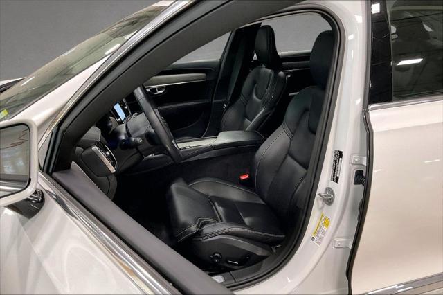 2023 Volvo S90 B6 Ultimate