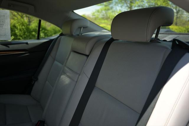 2015 Lexus ES 350 350