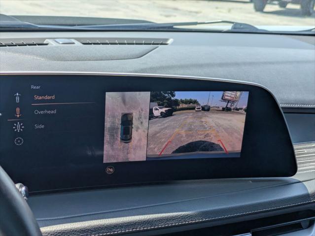 2025 Cadillac XT4 FWD Premium Luxury