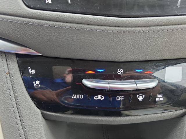 2024 Cadillac XT5 FWD Premium Luxury
