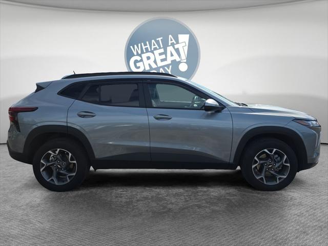 2025 Chevrolet Trax FWD LT
