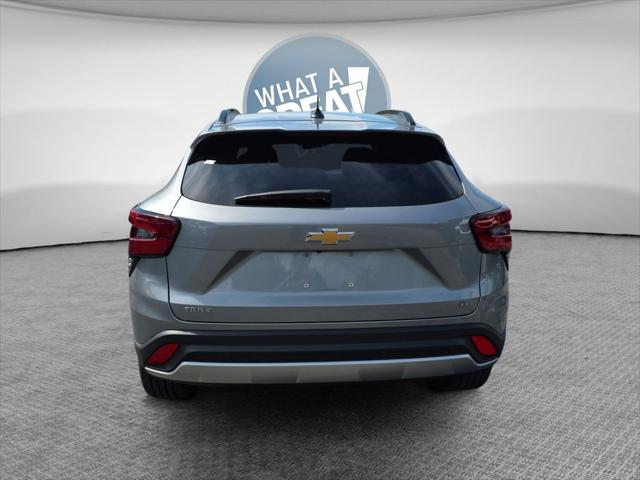 2025 Chevrolet Trax FWD LT