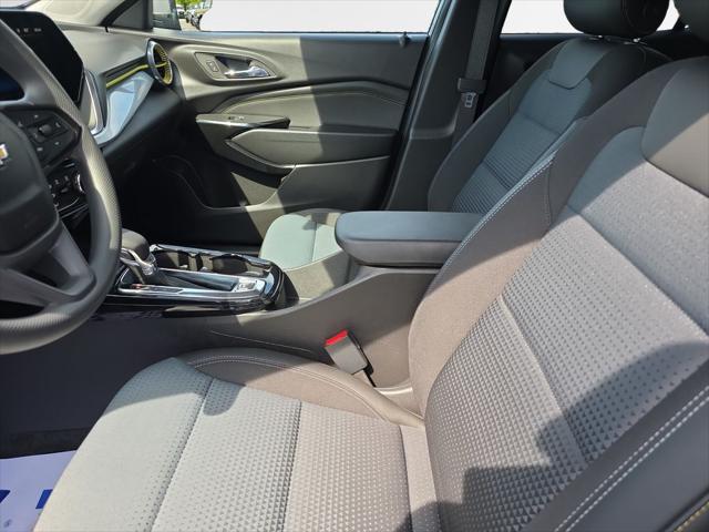 2025 Chevrolet Trax FWD LT