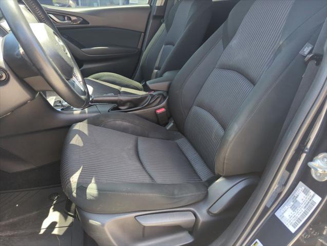 2015 Mazda Mazda3 i Touring