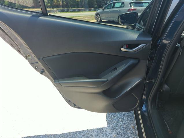 2015 Mazda Mazda3 i Touring