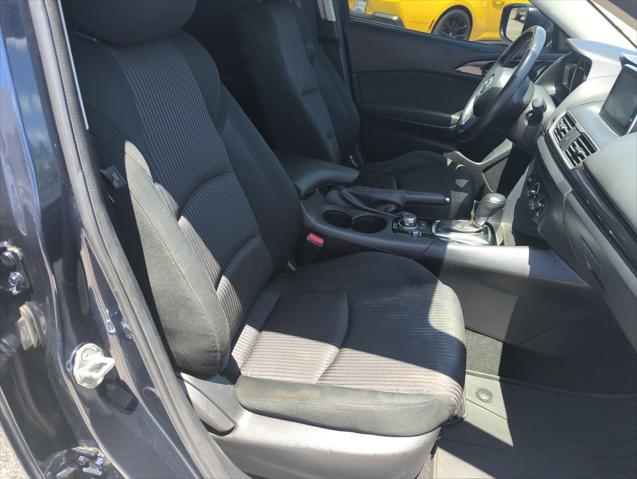 2015 Mazda Mazda3 i Touring