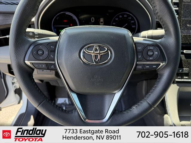 2022 Toyota Avalon XLE Hybrid