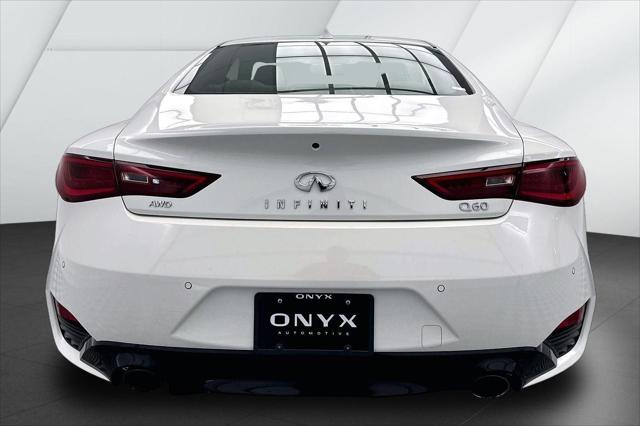 2022 INFINITI Q60 LUXE AWD