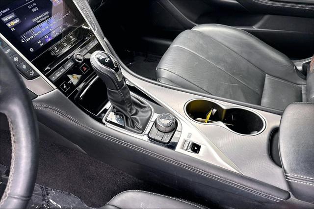 2022 INFINITI Q60 LUXE AWD