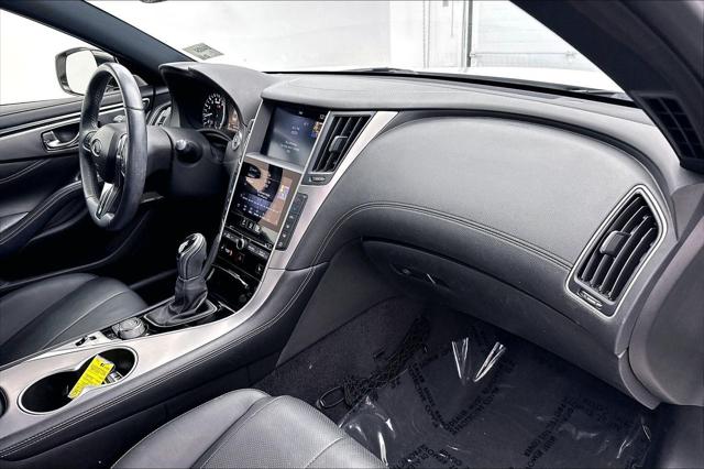 2022 INFINITI Q60 LUXE AWD
